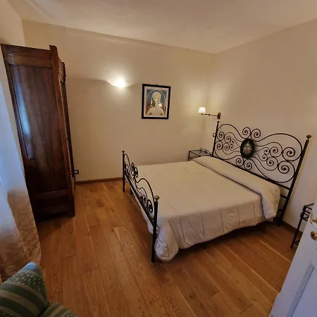 Flat I Petroio